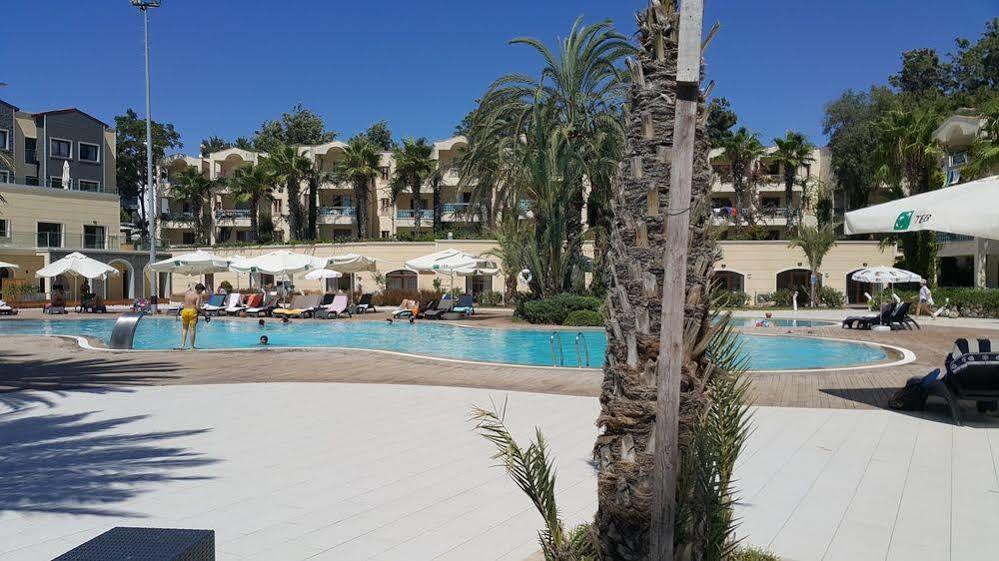 Club Flipper Bodrum Яликавак Екстер'єр фото